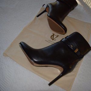 NIB Vince Camuto Signature Madora Bootie Black 6.5